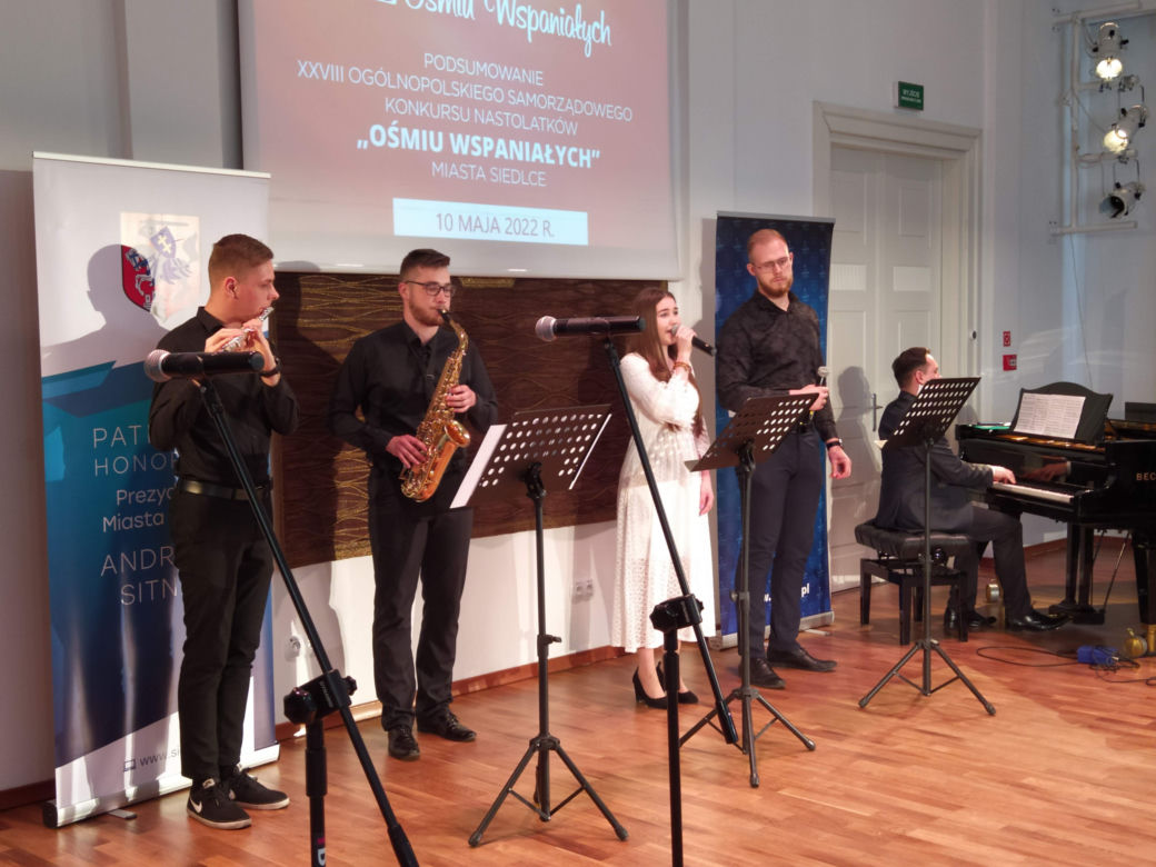 Laureaci i wyróżnieni w konkursie "Ośmiu Wspaniałych" w Siedlcach w 2022 roku - fotorelacja