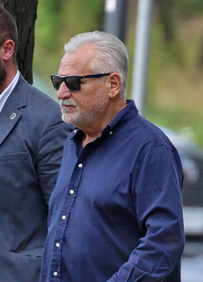 Aleksander Kwaśniewski u fryzjera