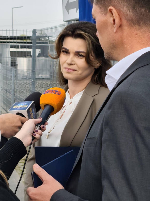Powiat siedlecki: Nowy mural z wizerunkiem Atlasa „Jacka” powstał na zbiorniku przeciwpożarowym w Borkach Wyrkach przy trasie A2