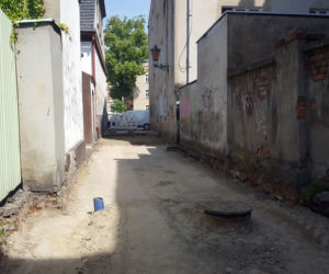 Duże zmiany na małej ulicy Wąskiej w Lesznie