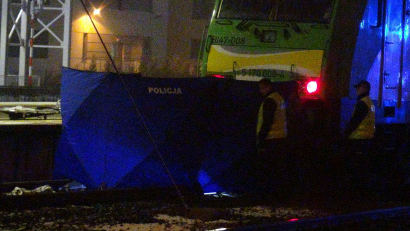 Tragedia na torach w Warszawie. 15-letnia dziewczynka zginęła pod kołami pociągu