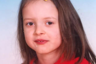 7-letnia Karina Surmacz zniknęła. Była świadkiem brutalnej egzekucji własnej matki. Nazwali ją dzieckiem mafii