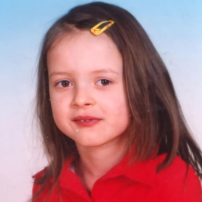 7-letnia Karina Surmacz zniknęła. Była świadkiem brutalnej egzekucji własnej matki. Nazwali ją dzieckiem mafii