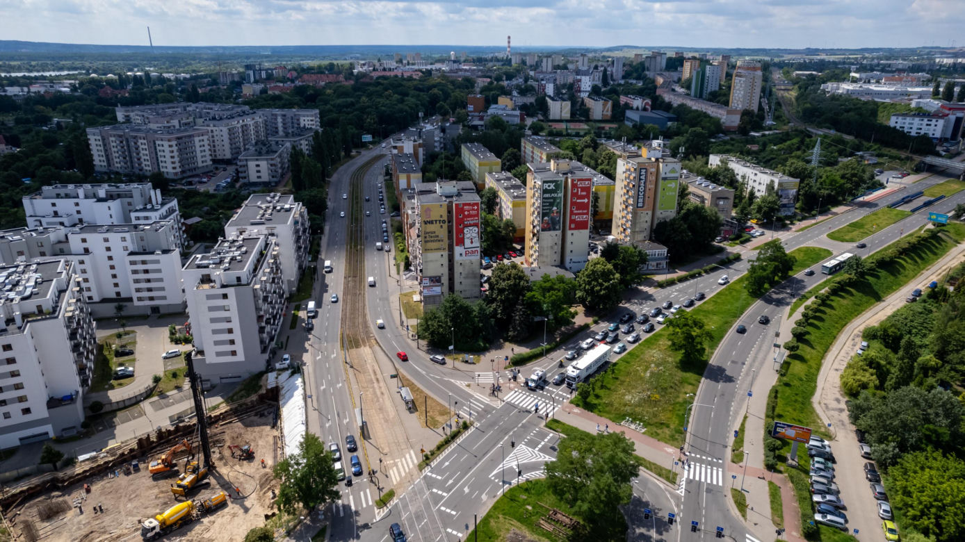 Al. Powstańców Wlkp. przed przebudową