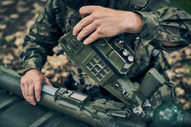 Polski „Grom z jasnego nieba” powraca. Wicepremier podpisał mega-kontrakt na tysiące Piorunów!