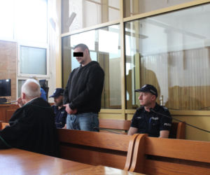 Kacper przeżył 6 ciosów siekierą. Teraz chce 150 tysięcy zł od agresora