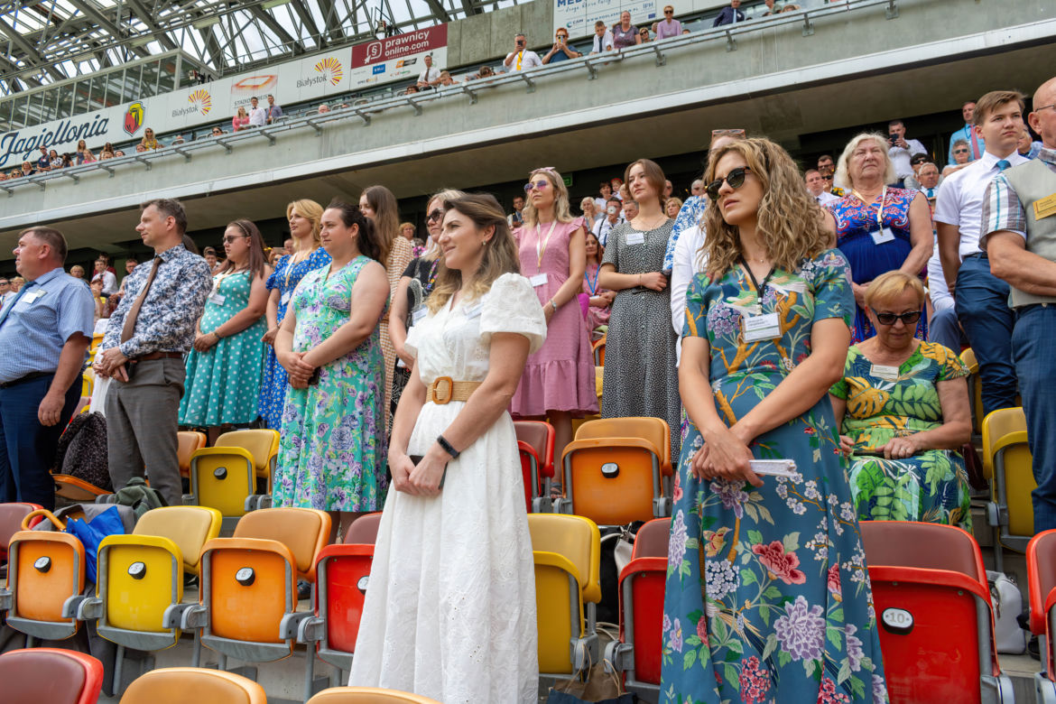 Białystok. Kongres Świadków Jehowy zgromadził tłumy na Stadionie Miejskim