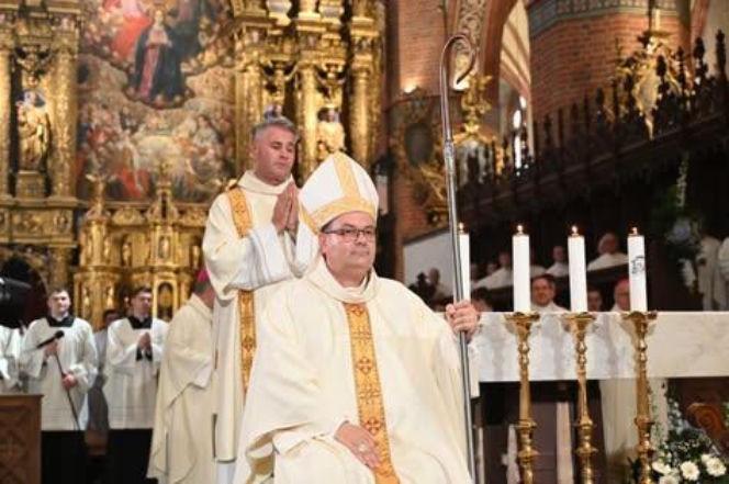 Bp Przemysław Szulc przyjął święcenia biskupie