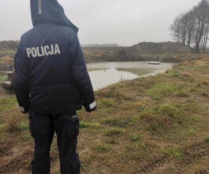 Wiewiórów: Zwłoki 46-letniej kobiety w przydomowym stawie! Co się tam wydarzyło? 