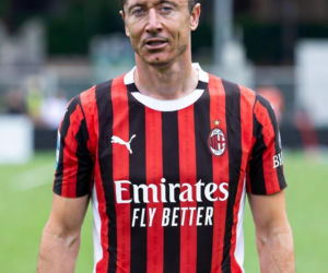 Robert Lewandowski w koszulkach różnych klubów