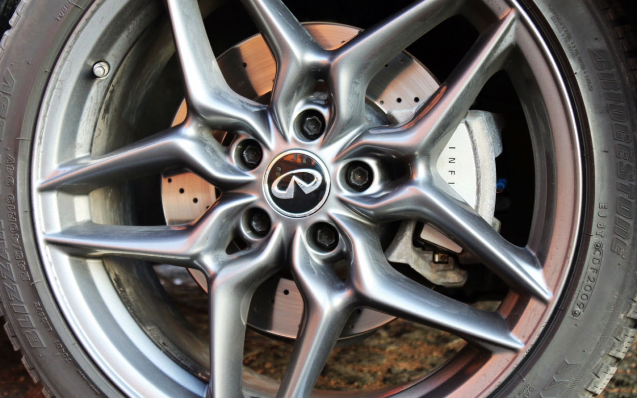 Infiniti Q30 Sport 2.0 Turbo AWD