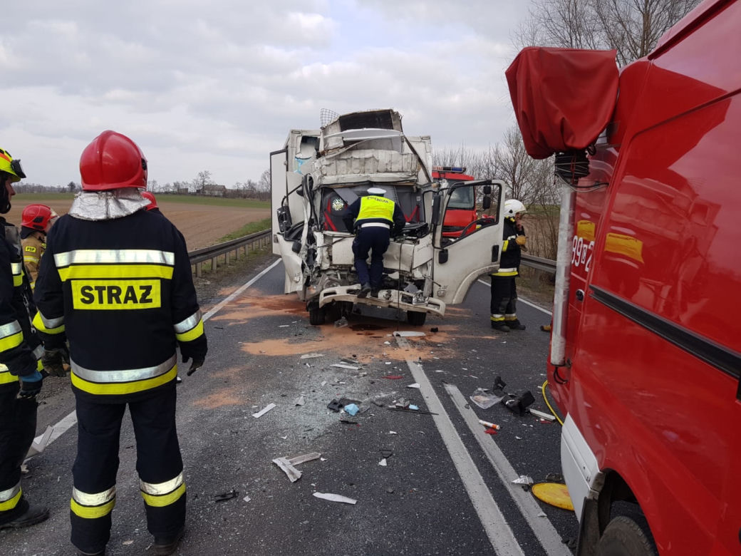 Wypadek na DK 15 w pod Mogilnem! Na miejscu lądował śmigłowiec LPR [ZDJĘCIA]