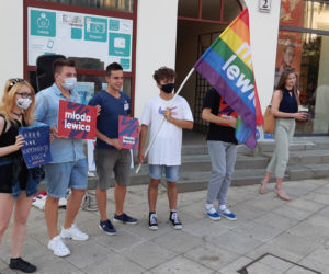 Tak protestowali mieszkańcy Tarnowa! Wsparcie dla telewizji TVN