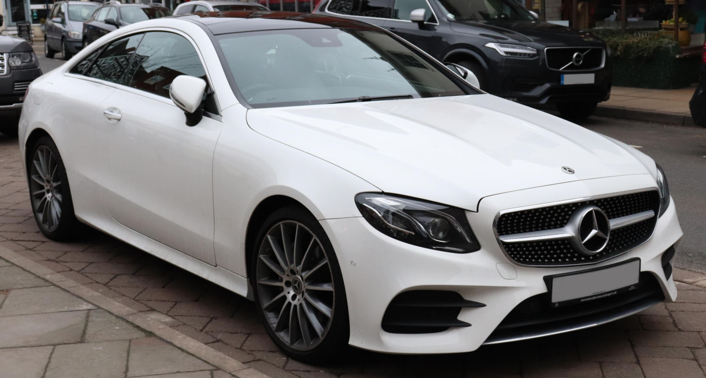 Sławomir Mentzen - Mercedes E Coupe 