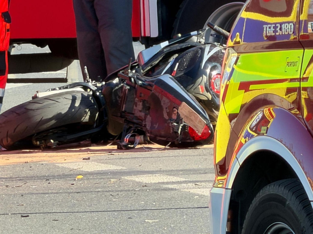 Dwa śmiertelne wypadki na drogach Mazowsza. Rowerzysta i motocyklista zginęli po potrąceniu