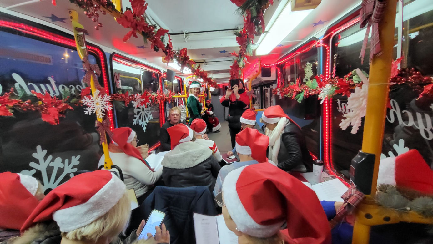 Świąteczny tramwaj na ulicach Gorzowa