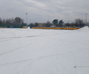 Jagiellonia Białystok. Przy ul. Elewatorskiej powstaje gigantyczny balon