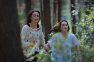 Dziedzictwo, odcinek 892: Ferit ratuje nieprzytomną Ayse, a Poyraz zabija Szakala