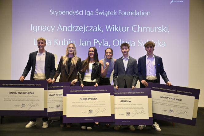Iga Świątek rozdała stypendia