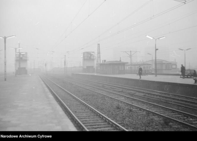 Film "Wszystko na sprzedaż" (reż. Andrzej Wajda) - scena na dworcu PKP Warszawa Zachodnia
