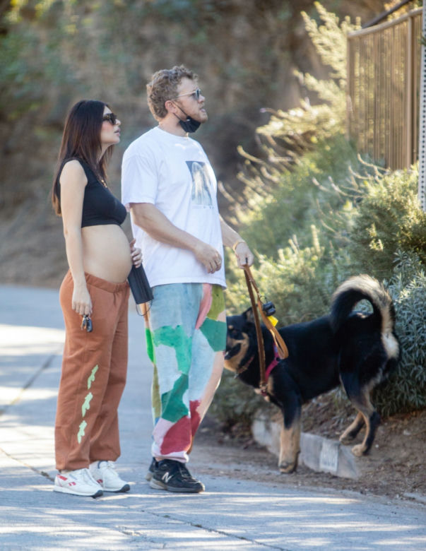 Emily Ratajkowski w ciąży i jej mąż Sebastian Bear-McClard