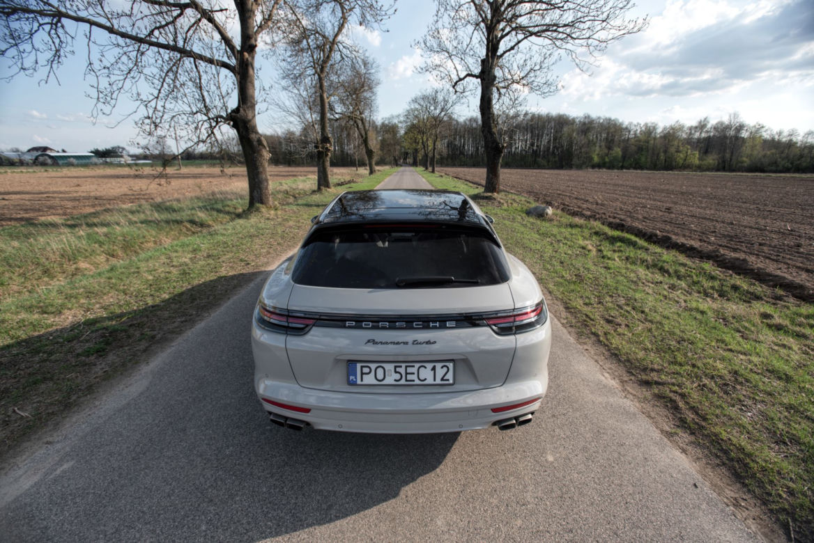 Porsche Panamera Turbo Sport Turismo 4.0 V8 550 KM