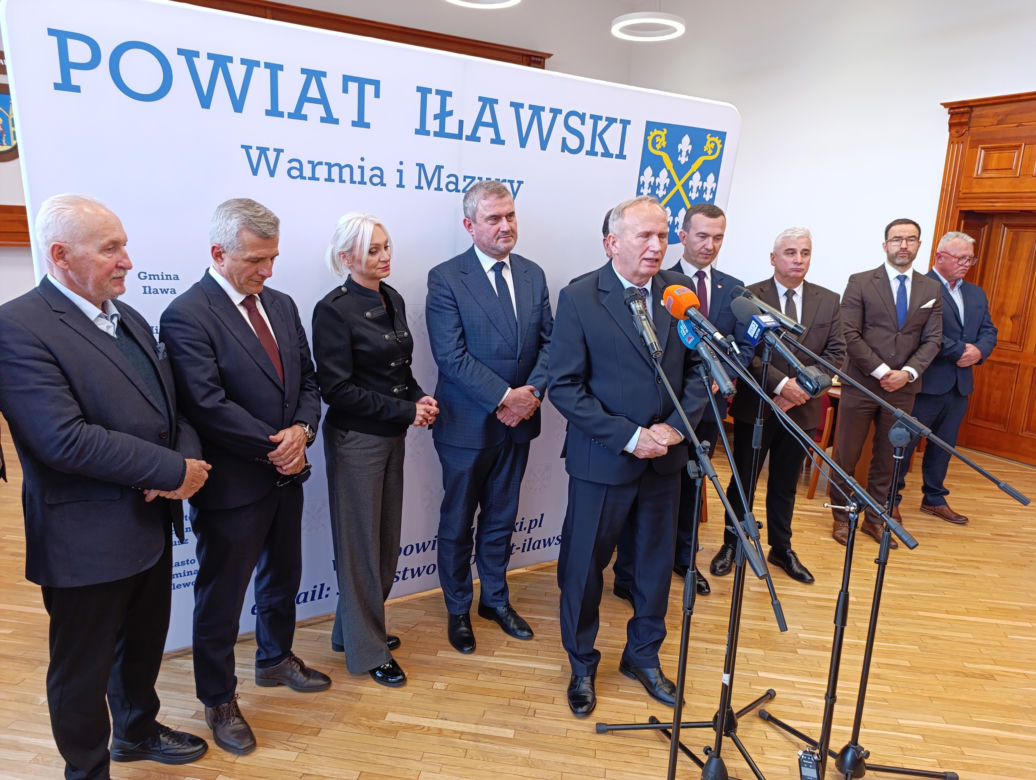 Podpisanie umów na przebudowy skrzyżowań na DK 15 w Sampławie i DK 16 w Lubajnach, Starych Jabłonkach i Zawadach Małych