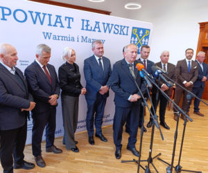 Podpisanie umów na przebudowy skrzyżowań na DK 15 w Sampławie i DK 16 w Lubajnach, Starych Jabłonkach i Zawadach Małych