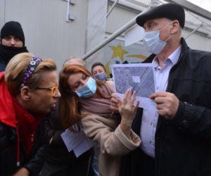 Przyszłość handlarzy z bazarku na Gocławiu jest w ich rękach