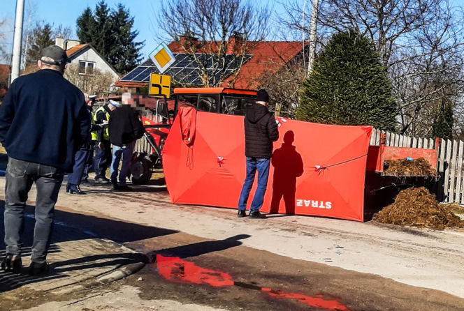 Tragedia przy pracy. Rolnik zginął pod maszyną