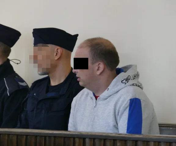 Podpalił Pawła na przystanku. Stanął z boku i patrzył, jak ofiara umiera