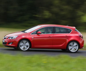 Opel Astra IV