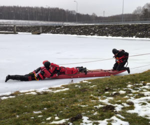 Symulacja akcji ratunkowej na zbiorniku Korzeń w Skrzyszowie