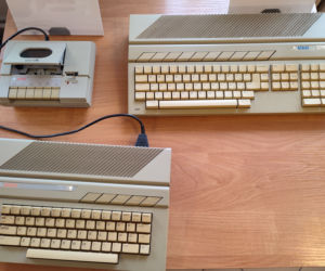 Wystawa retro komputerów w Bursie Międzyszkolnej w Lesznie