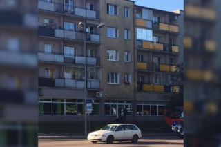 Zwłoki nagiej kobiety w centrum Łomży. Świadkowie myśleli, że to manekin