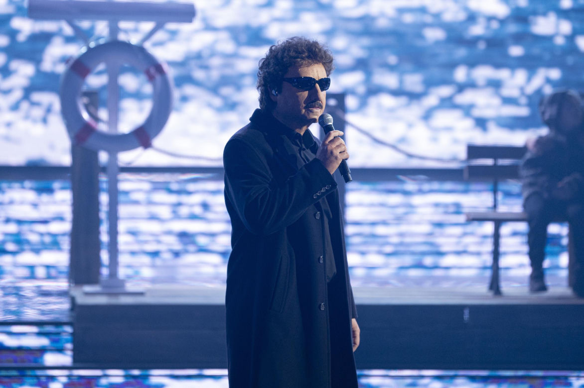 Mateusz Ziółko jako Krzysztof Krawczyk w Twoja Twarz Brzmi Znajomo