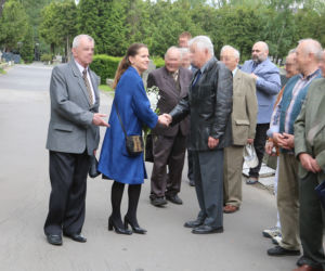 Jaruzelska przy grobie ojca