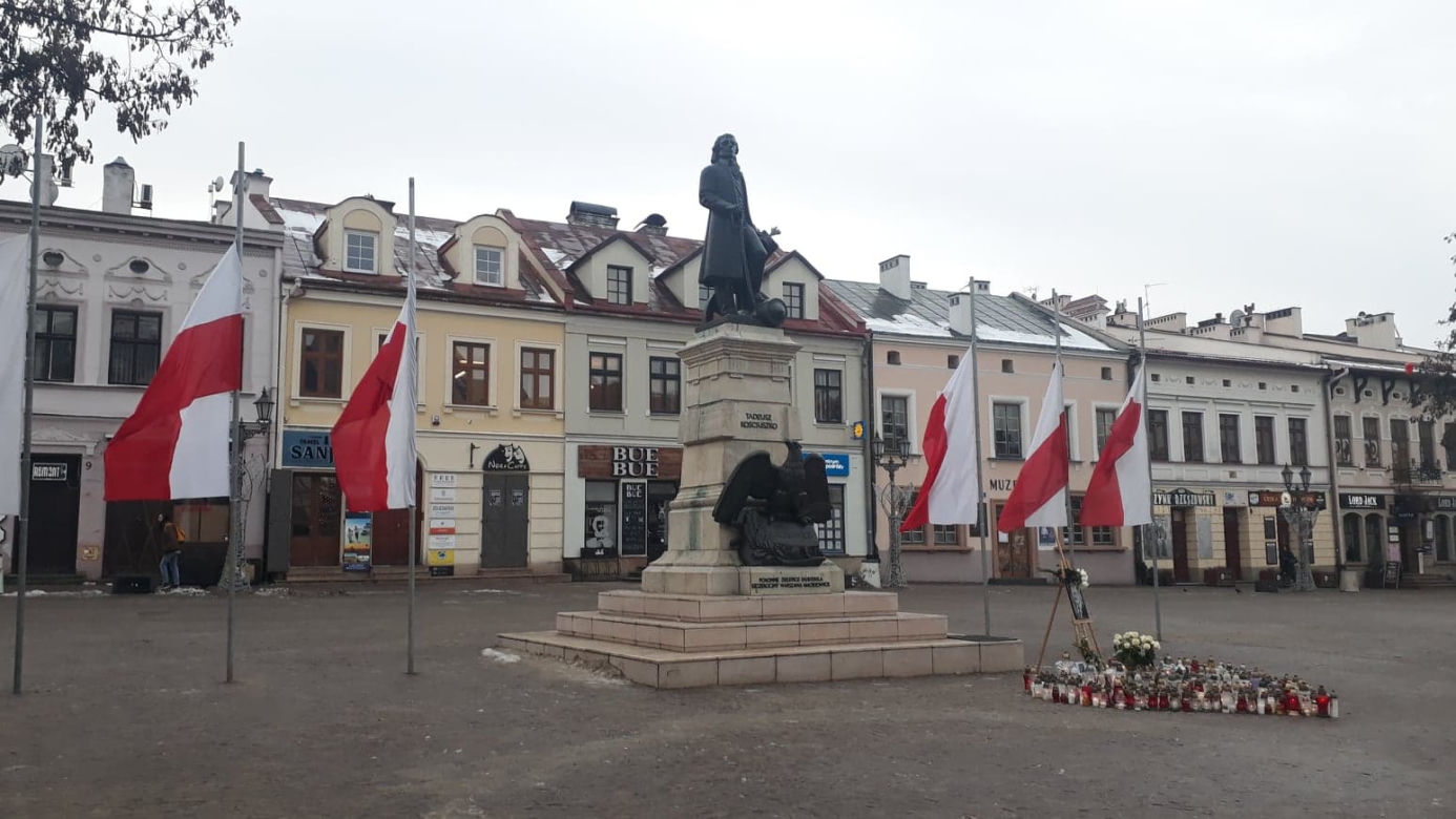 Serce dla Pawła Adamowicza w Rzeszowie