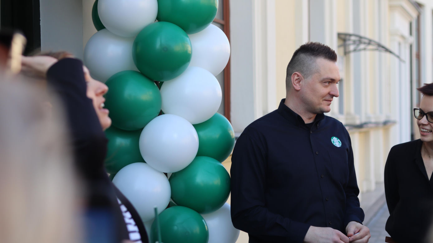 Pierwszy Starbucks w Lublinie otwarty! Jak lokal wygląda w środku? 