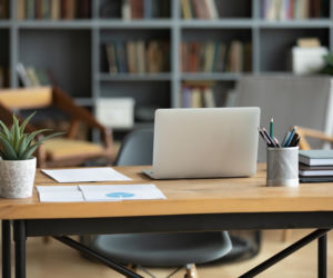 Ceny biurek styczeń 2026. Jak wybrać najlepsze, by nie przepłacić?