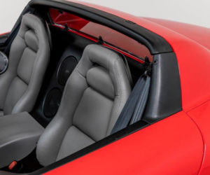 Dodge Viper z przebiegiem 34 mil