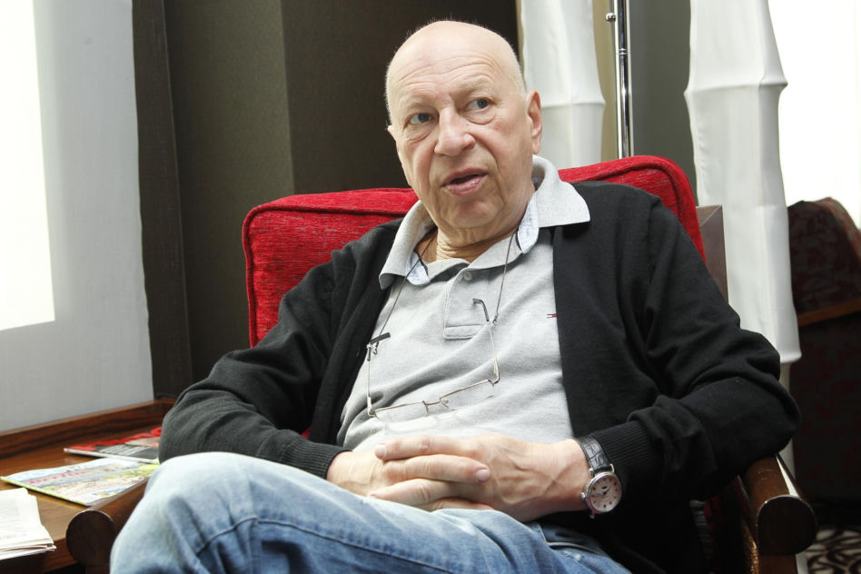 Jerzy Stuhr przed śmiercią nie chciał rozmawiać z księdzem
