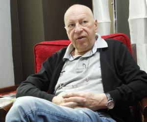 Jerzy Stuhr przed śmiercią nie chciał rozmawiać z księdzem