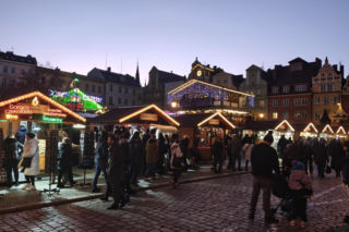 Jarmark we Wrocławiu 2025. Tyle wydasz na grzańca i przysmaki