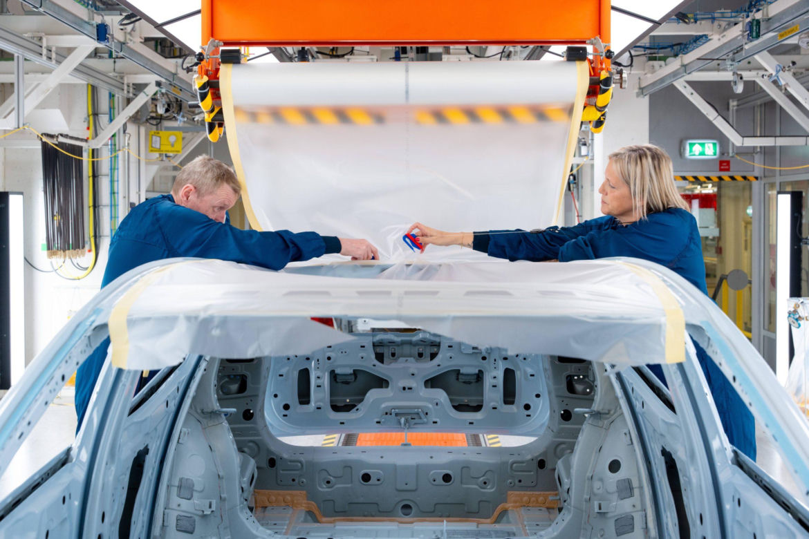 Produkcja Volvo EX30 w Gandawie