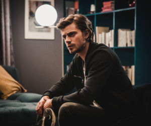Papiery na szczęście, odcinek 4, Adam (Jakub Sasak)