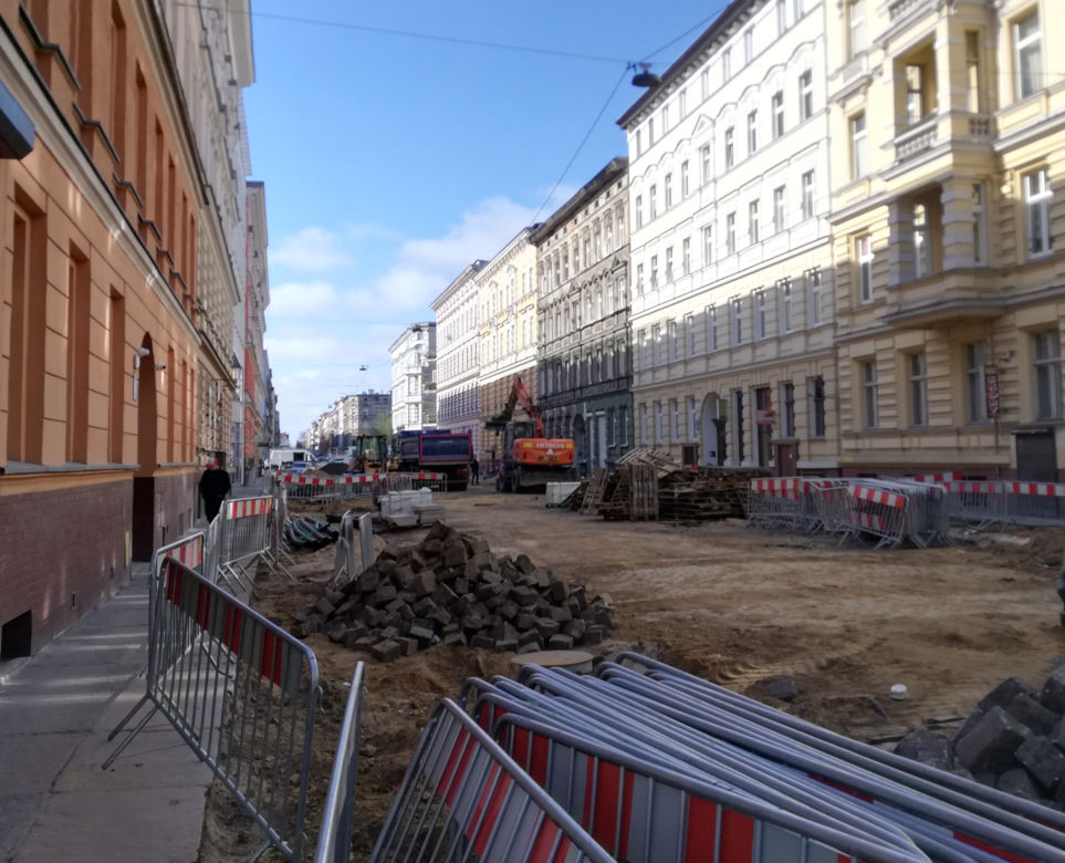 Nowe chodniki na ul. Boh. Getta Warszawskiego