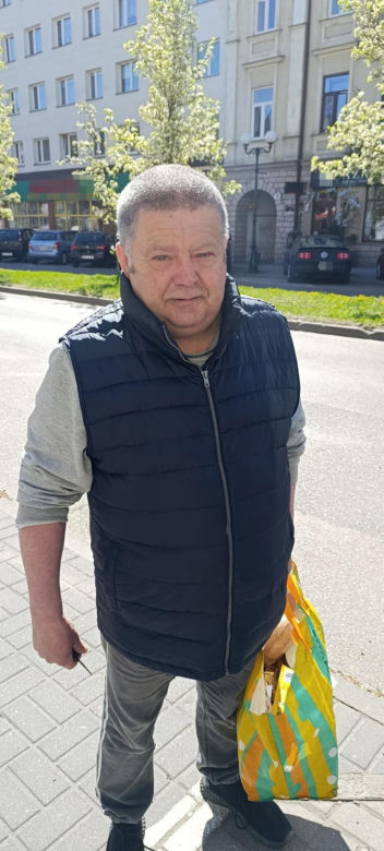 Haniebne malodwidło latami szpeciło bramę. Interwencja dziennikarza "Super Expressu"