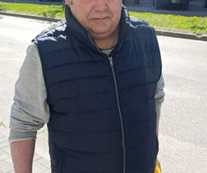 Haniebne malodwidło latami szpeciło bramę. Interwencja dziennikarza Super Expressu