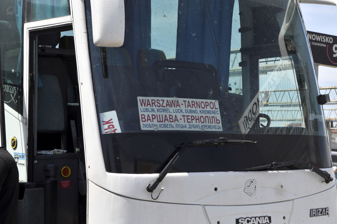 Uchodźcy z Ukrainy masowo wyjeżdżają z Warszawy